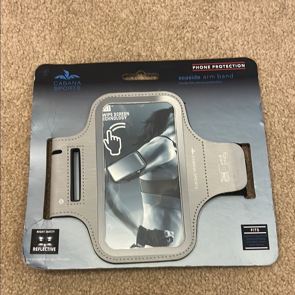 Brand new Carbonas sports Gray Seaside Arm Band phone case